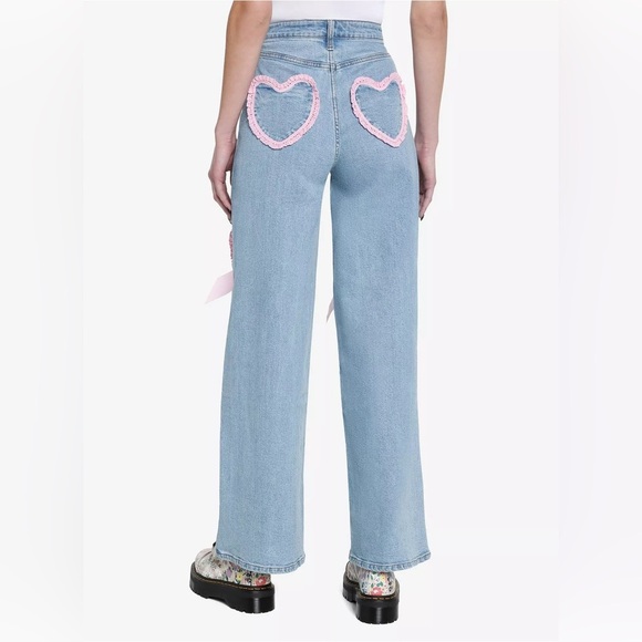 Hot Topic Pink Ruffle Heart Wide Leg Jeans Light Wash Denim Size 5 - Picture 2 of 9